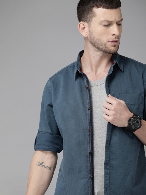 

Roadster Men Blue Regular Fit Solid Casual Shirt