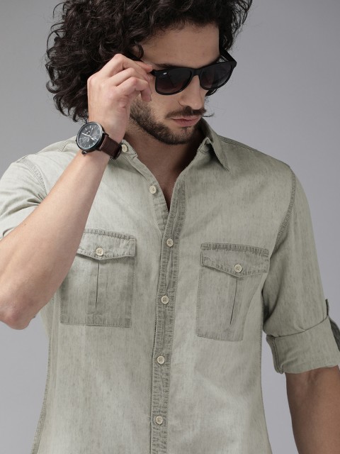 

Roadster Men Beige Regular Fit Faded Denim Casual Shirt