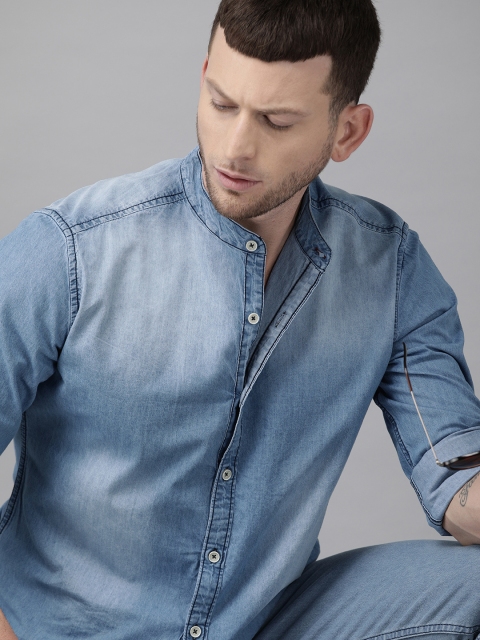 

Roadster Men Blue Regular Fit Faded Casual Denim Shirt