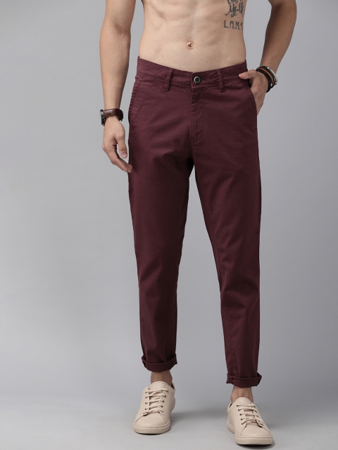 

Roadster Men Burgundy Dave2 Tapered Fit Solid Chinos