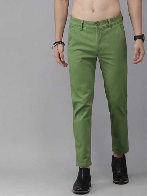 

Roadster Men Green Tapered Fit Solid Chinos