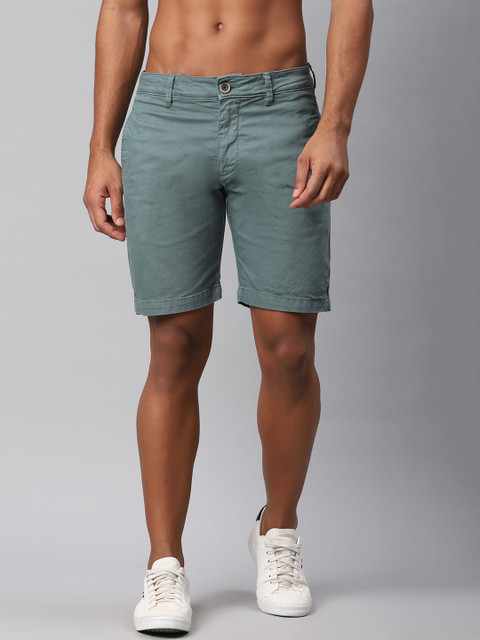 

Roadster Men Blue Solid Regular Shorts