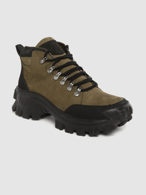 

Roadster Men Olive Green & Black Solid Mid-Top Flat Boots