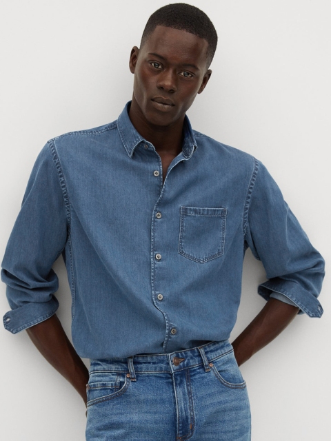 

MANGO MAN Blue Slim Fit Solid Sustainable Chambray Casual Shirt