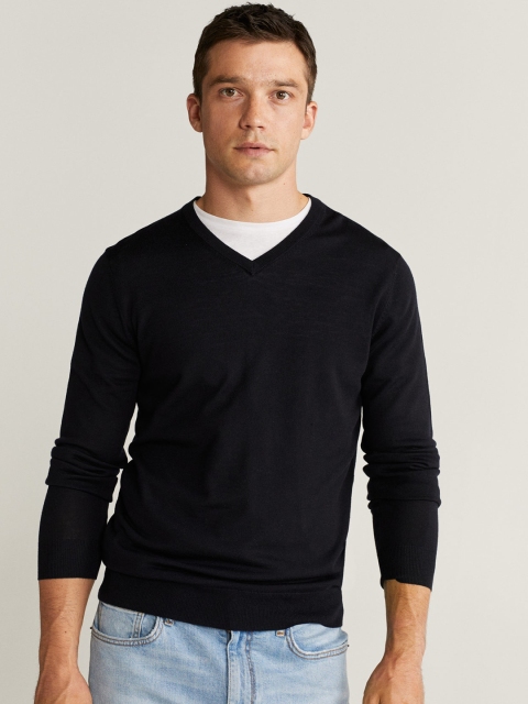 

MANGO MAN Men Black Solid Pullover Sweater