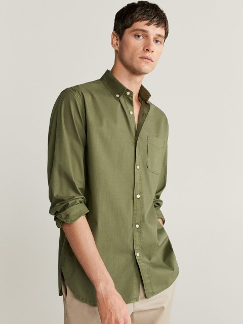 

MANGO MAN Men Olive Green Regular Fit Solid Casual Shirt