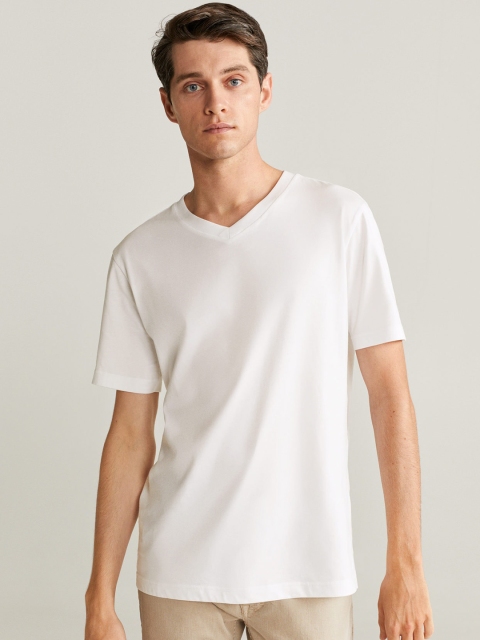 

MANGO MAN White Organic Cotton Solid V-Neck Sustainable T-shirt