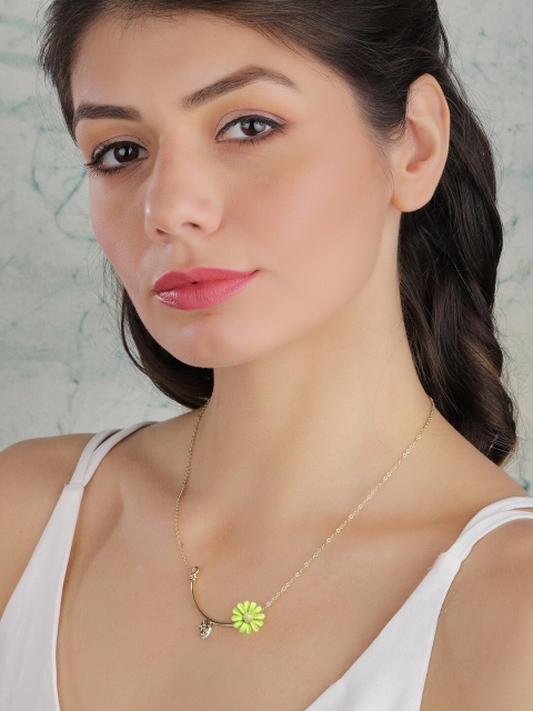 

TOKYO TALKIES X rubans FASHION ACCESSORIES Gold-Plated & Green Handcrafted Necklace