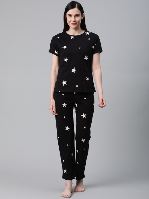 

Marks & Spencer Women Black & White Printed Night suit
