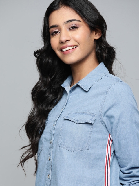 

Mast & Harbour Women Blue Regular Fit Pure Cotton Solid Chambray Casual Shirt