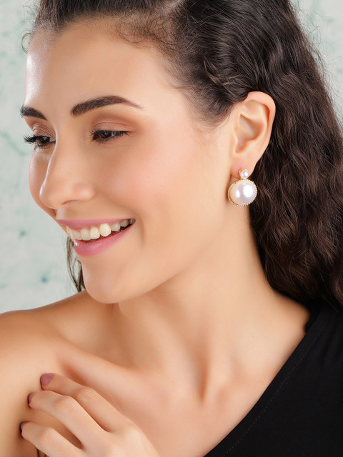 

TOKYO TALKIES X rubans FASHION ACCESSORIES Gold-Plated & White Circular Drop Earrings