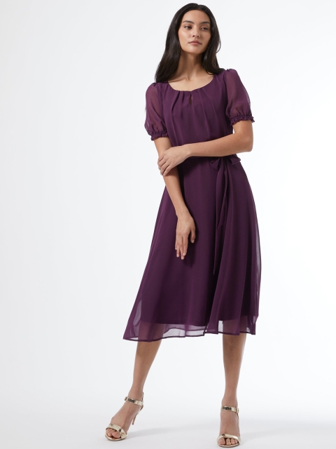 

DOROTHY PERKINS Women Aubergine Solid Midi A-Line Dress with Belt, Purple