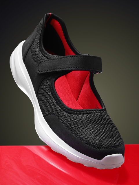 

HRX by Hrithik Roshan Women Black Knitted Sneakers