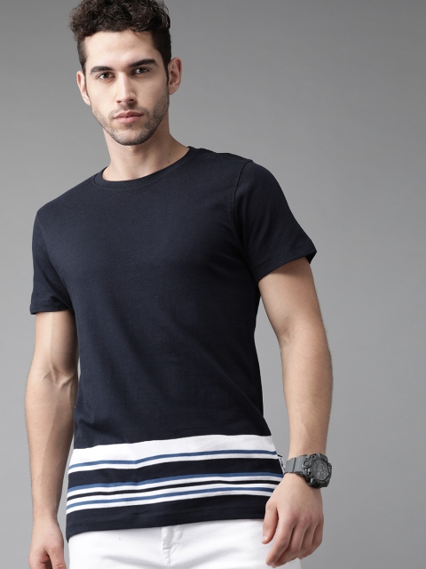 

Roadster Men Navy Blue & White Solid Pure Cotton Round Neck T-shirt