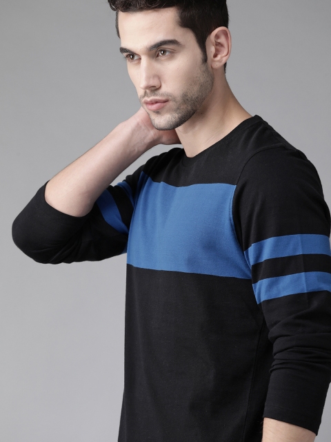 

Roadster Men Black & Blue Pure Cotton Colourblocked Round Neck T-shirt