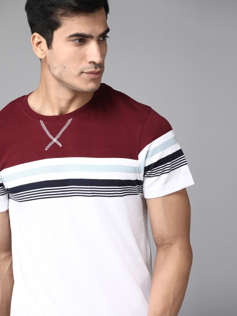 

Roadster Men White & Maroon Pure Cotton Striped Round Neck T-shirt