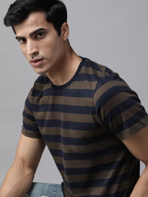 

Roadster Men Navy Blue & Olive Green Striped Pure Cotton Round Neck T-shirt