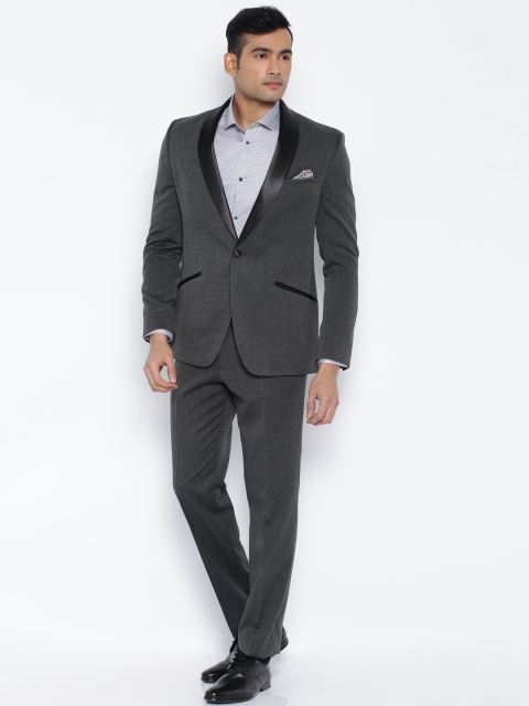 

SUITLTD Grey Single-Breasted Slim Suit