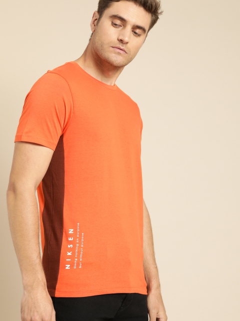 

ether Men Orange Solid Pure Cotton Round Neck T-shirt with Side Stripes, Black