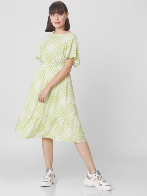 

Vero Moda Women White & Green Checked Tiered A-Line Dress