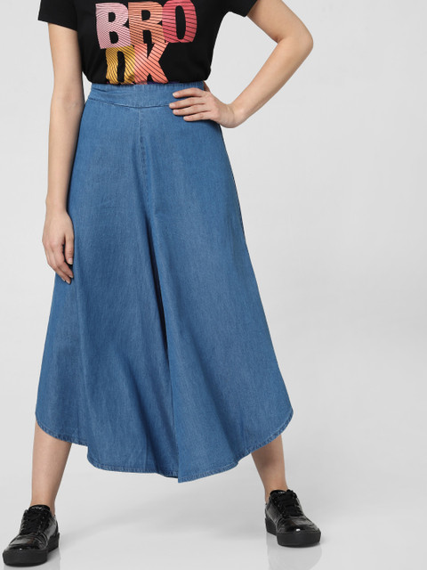 

Vero Moda Women Blue Solid Pure Cotton Flared Denim Culottes