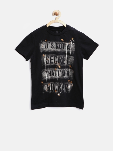 

United Colors of Benetton Boys Black Printed T-Shirt