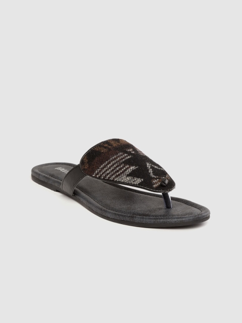 

Lavie Women Black & Off-White Woven Design Open Toe Flats