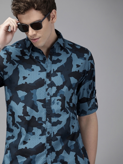 

Roadster Men Blue Regular Fit Camouflage Printed Casual Shirt