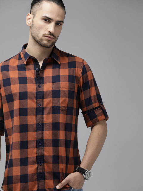 

Roadster Men White & Navy Blue Slim Fit Checked Casual Shirt, Orange