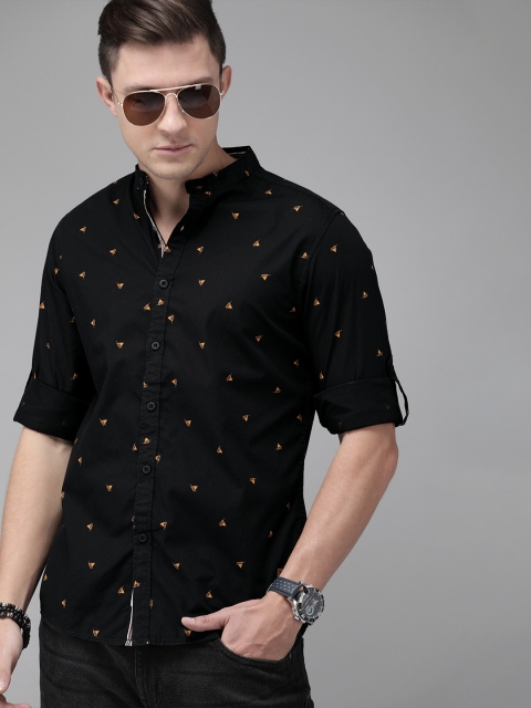 

Roadster Men Black & Yellow Regular Fit Printed Casual Shirt