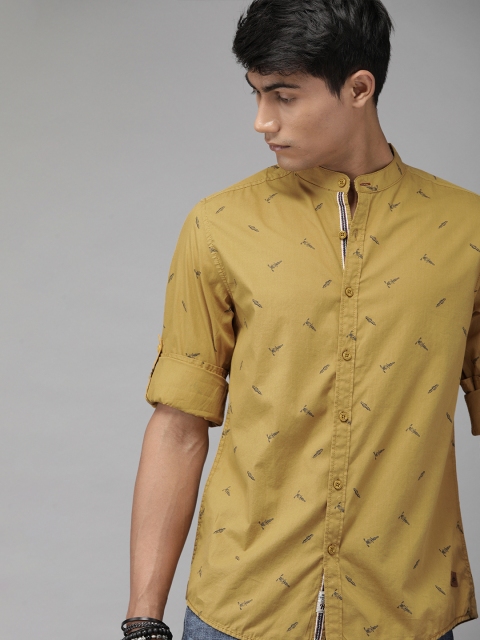 

Roadster Men Mustard Yellow & Black Regular Fit Printed Casual Shirt