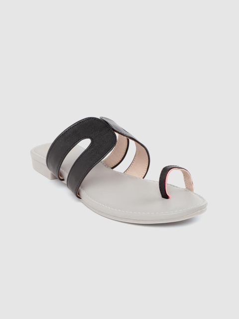 

TRASE Women Black Solid One Toe Flats with Cut Out Detail