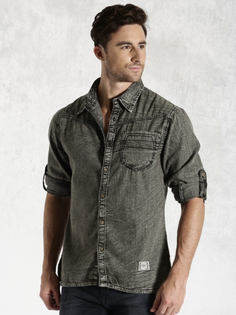 

RDSTR Men Charcoal Grey Regular Fit Washed Casual Shirt