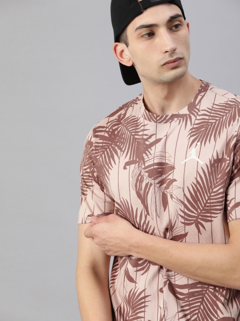 

Nike Men Brown Printed REMASTERED SS Round Neck T-shirt