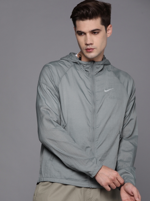 

Nike Men Grey AS M NK ESSNTL Hooded Sporty Jacket