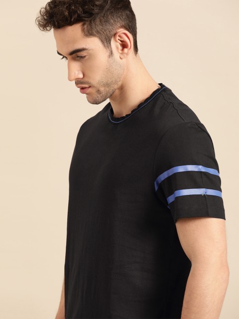 

ether Men Black Pure Cotton Solid Round Neck T-shirt