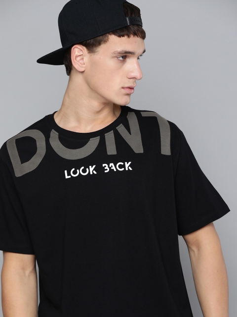 

Kook N Keech Men Black & Grey Typography Print Pure Cotton Round Neck T-shirt