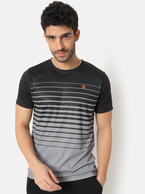 

Cultsport Men Black Striped Round Neck T-shirt