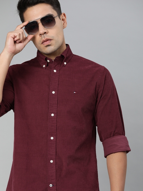 

Tommy Hilfiger Men Maroon Regular Fit Solid Casual Corduroy Shirt