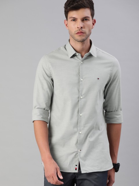 

Tommy Hilfiger Men Grey Slim Fit Herringbone Self Design Casual Shirt
