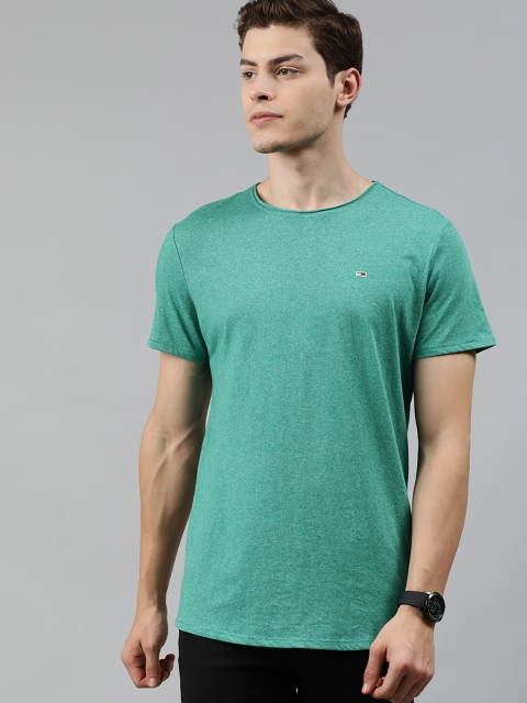 

Tommy Hilfiger Men Green Solid Round Neck T-shirt