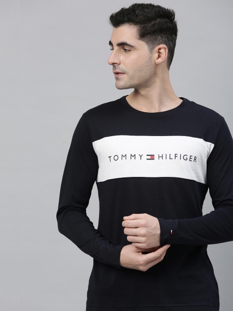 

Tommy Hilfiger Men Navy Blue Printed Round Neck T-shirt