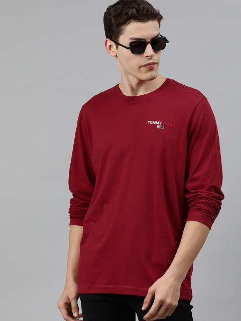 

Tommy Hilfiger Men Red Solid Round Neck T-shirt