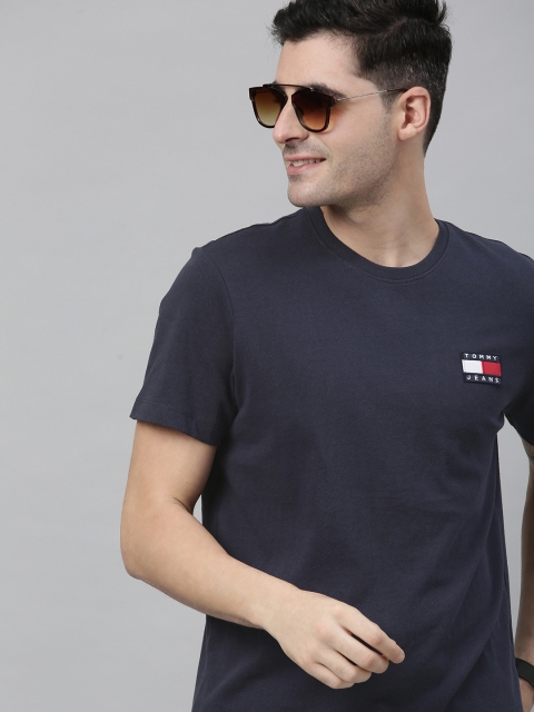 

Tommy Hilfiger Men Blue Solid Round Neck T-shirt
