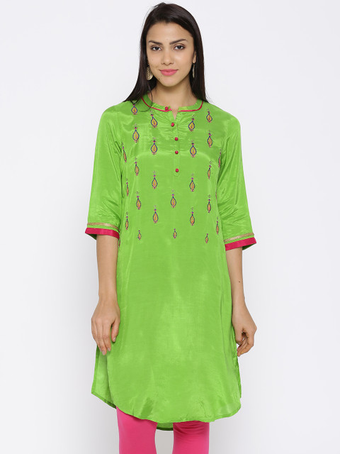 

Aurelia Green Embroidered Detail Kurta