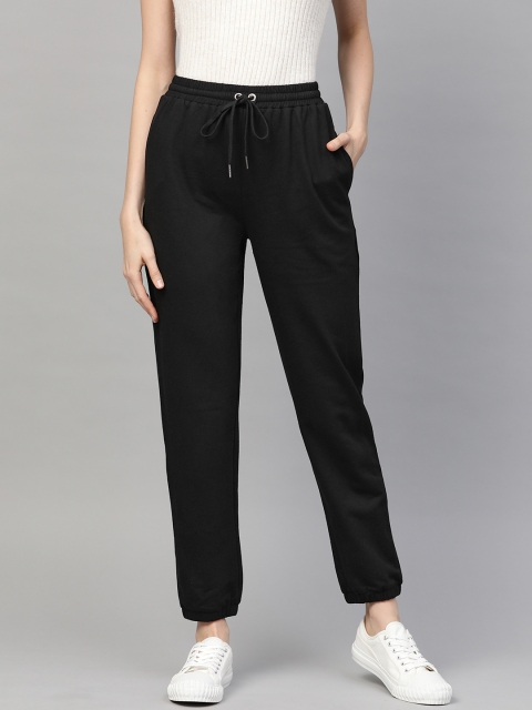 

Femella Women Black Solid Cropped Joggers
