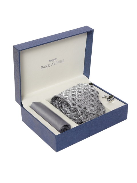 

Park Avenue Men Accessory Gift Set, Grey