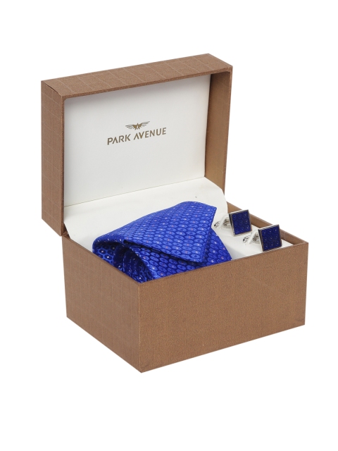 

Park Avenue Men Accessory Gift Set, Blue