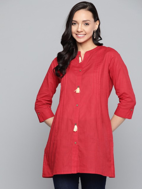 

HERE&NOW Women Red Solid Pure Cotton Straight Kurti