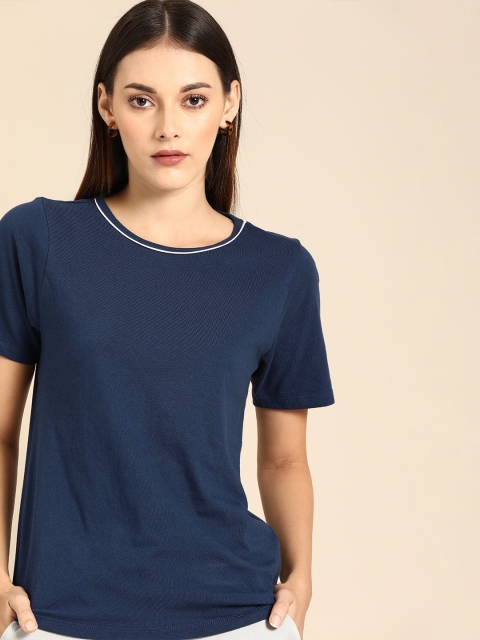 

ether Women Navy Blue Solid Round Neck T-shirt